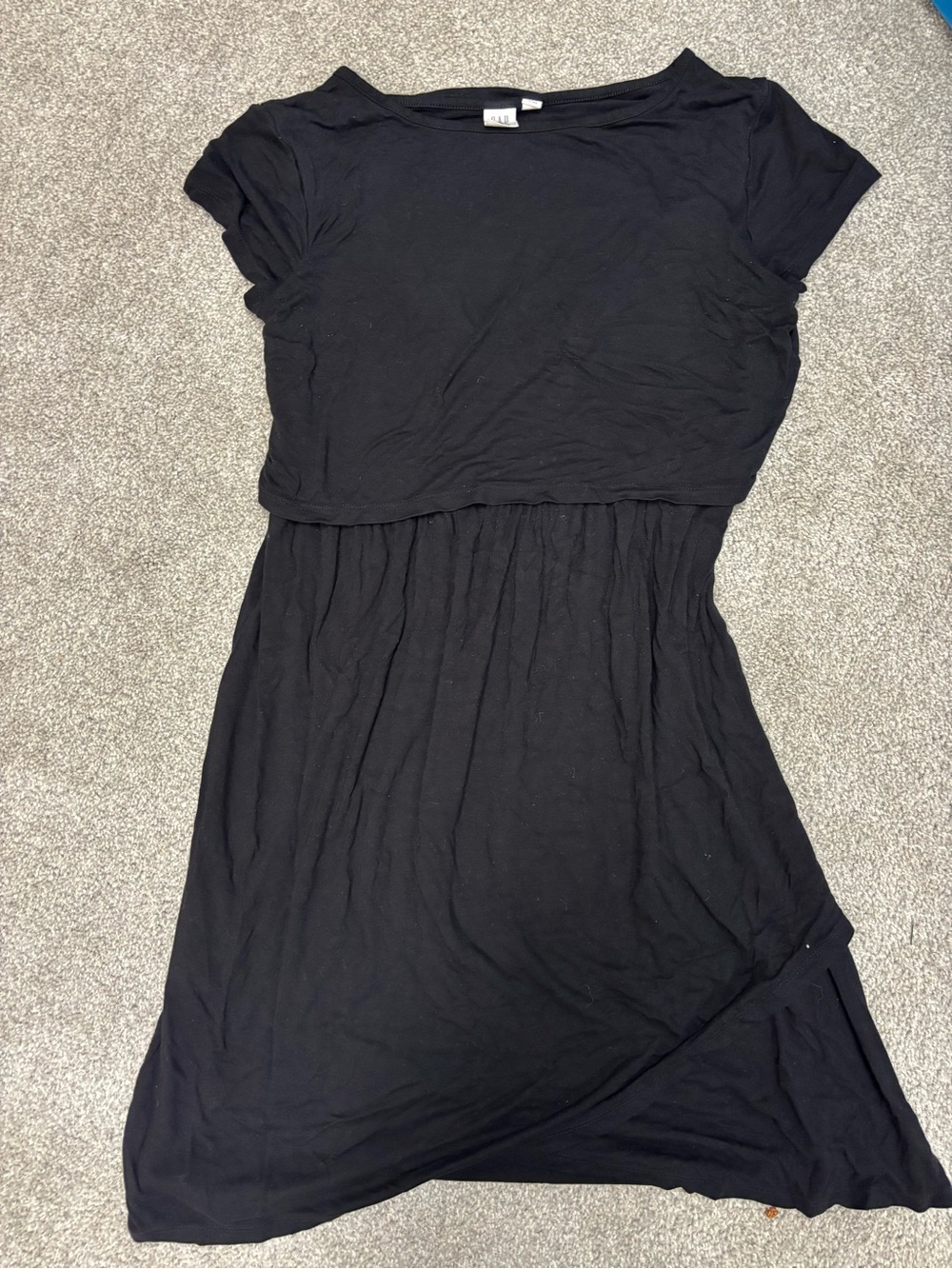 Black Women's Short-Sleeve Casual Dress - maternity
